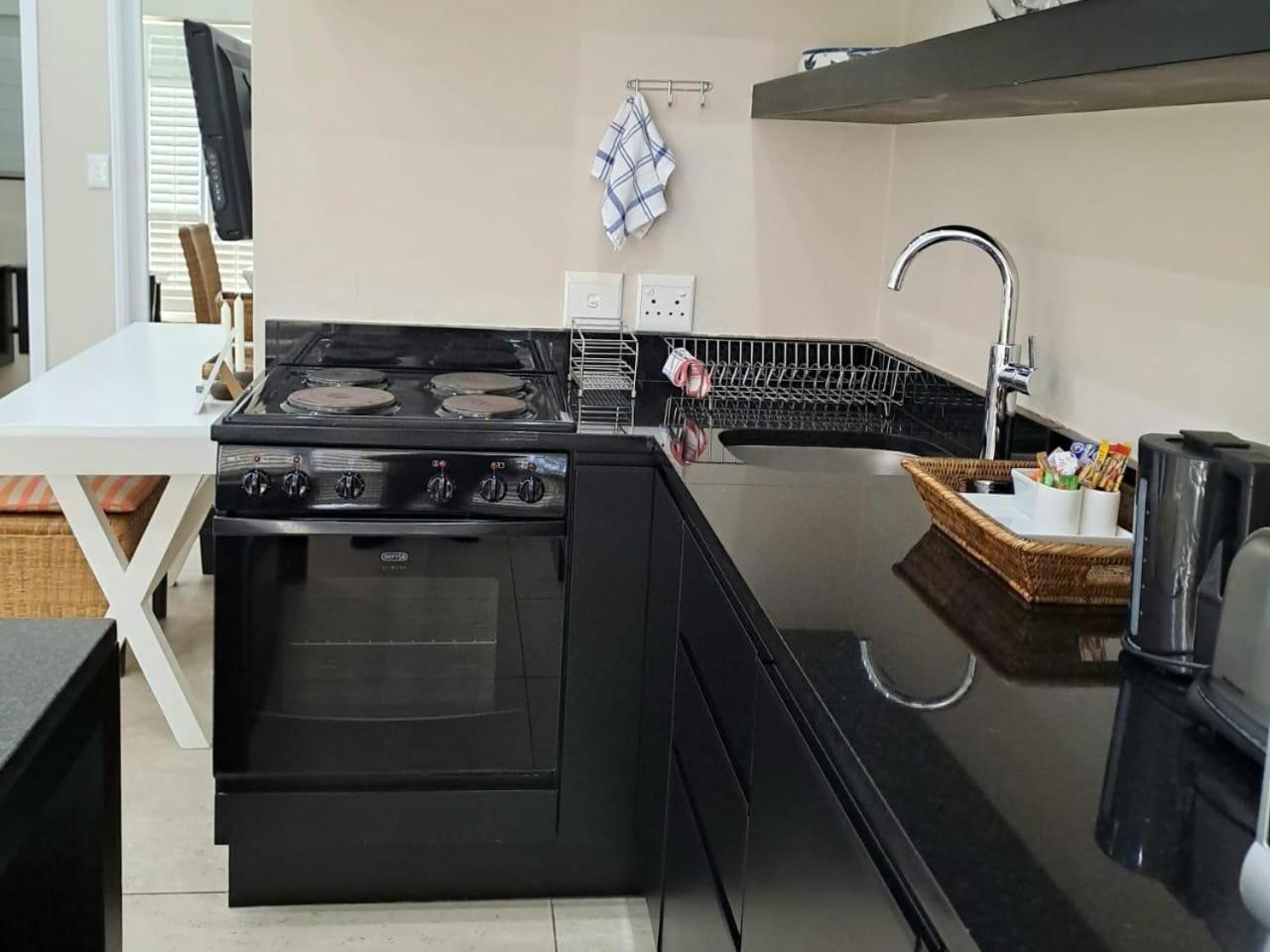Ana'S Place Apartments มอสเซิลเบย์ ห้อง รูปภาพ